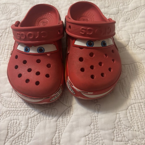 Crocs Child Size 9 Red Lightning McQueen  Disney Pixar (Does Not Light Up) - Picture 1 of 12